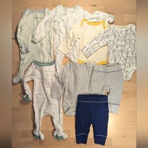 8 Piece Cloud Island Newborn Bundle